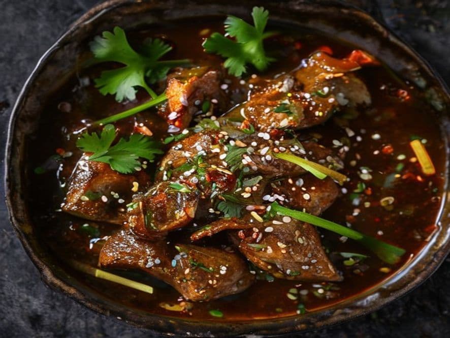 Conejo en mole de olla keto