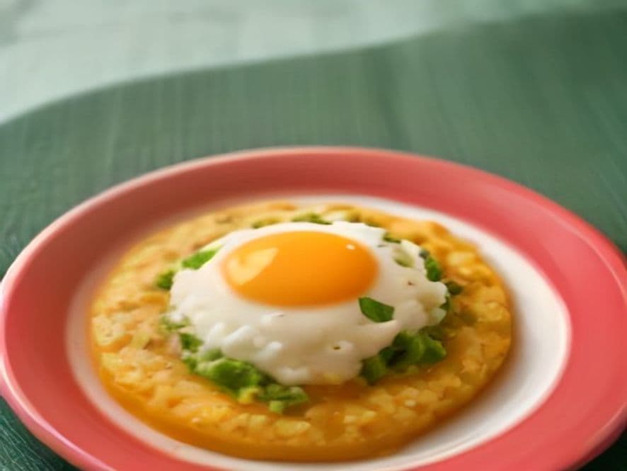 Huevos en Salsa Roja con Tinga de Pollo Keto