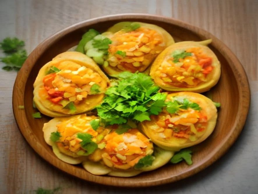 Mini Sopes Keto de Pollo con Salsa Verde