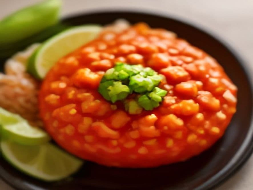 Res en Salsa de Chile Mulato Keto para Cenar
